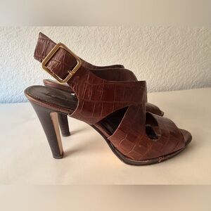 Bandolino Croc Embossed Leather Heels | Gold Buckle